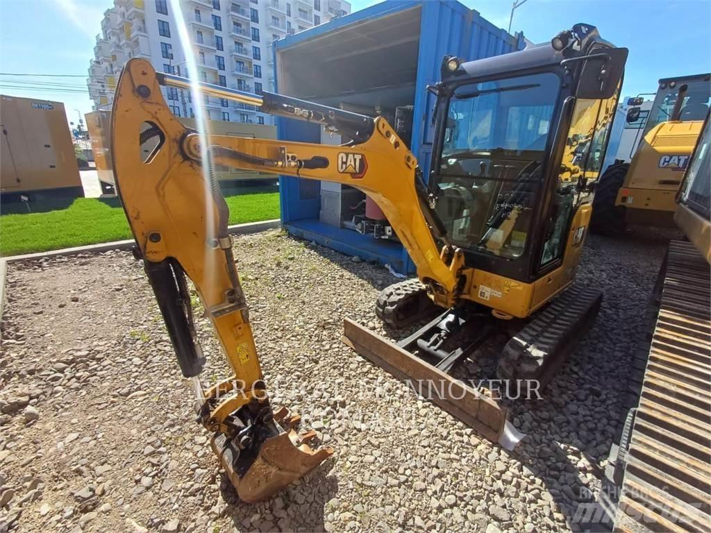 CAT 302-05CR Pásové rýpadlá