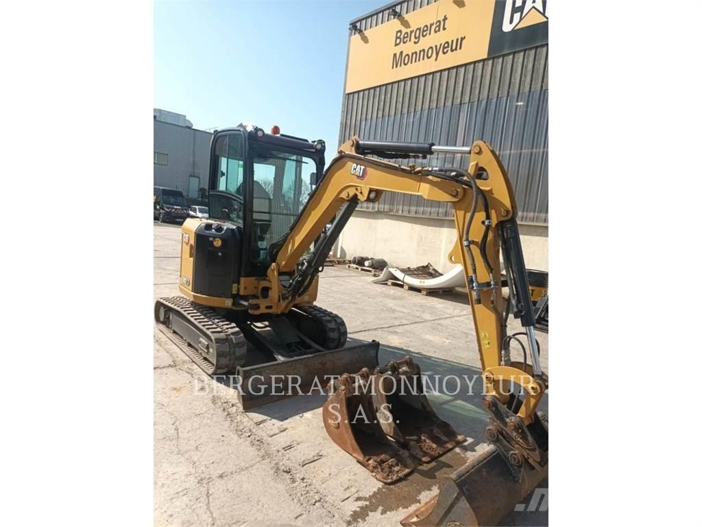 CAT 302.7 Pásové rýpadlá
