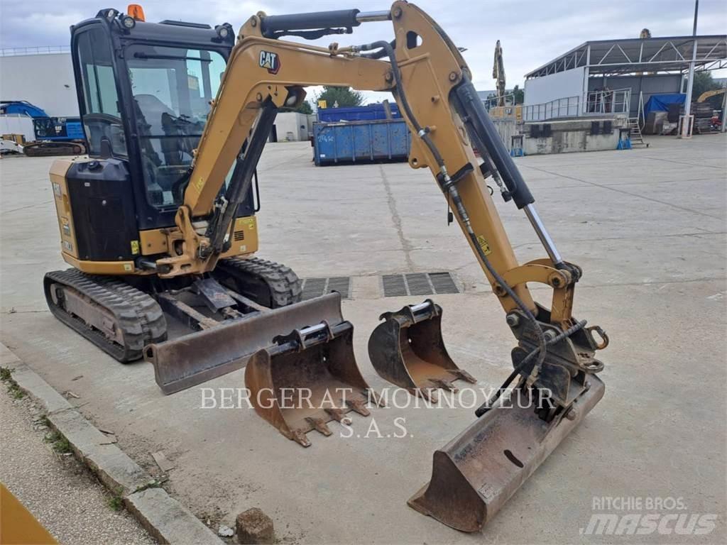 CAT 302.7 Pásové rýpadlá