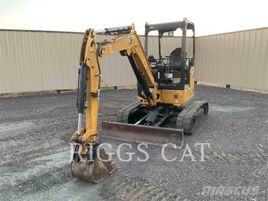 CAT 302.7 Pásové rýpadlá