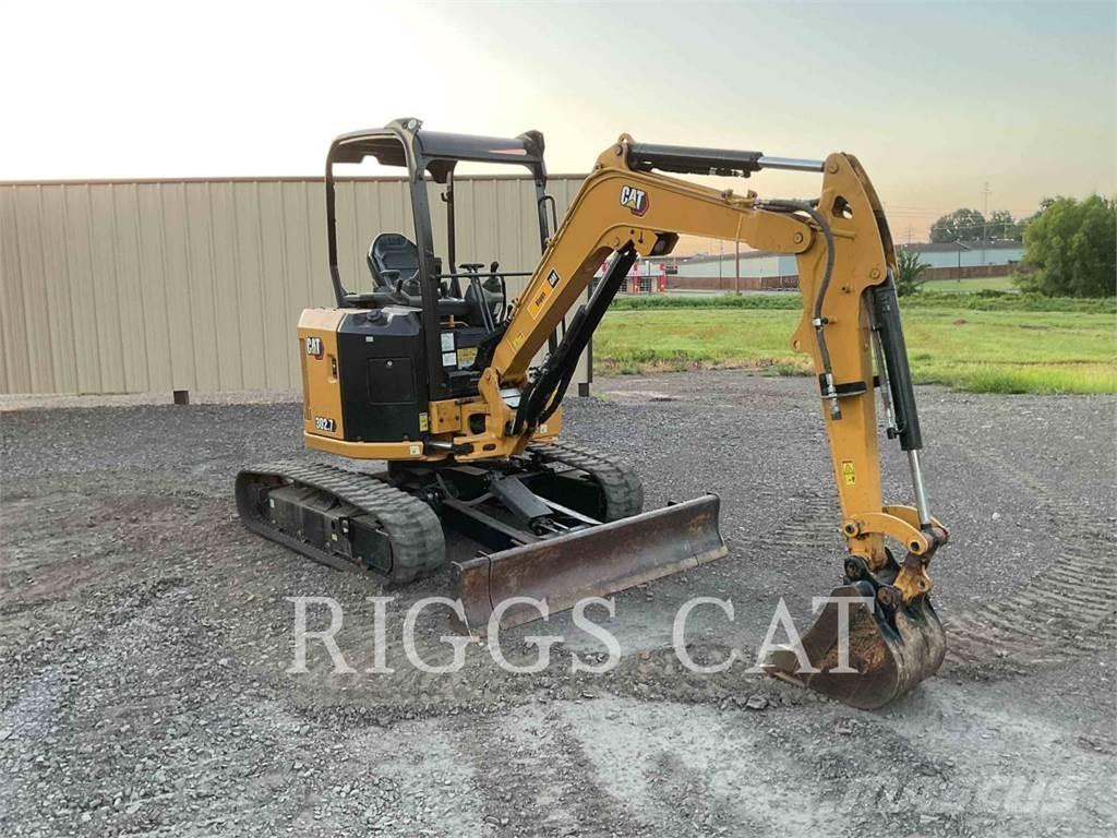 CAT 302.7 Pásové rýpadlá