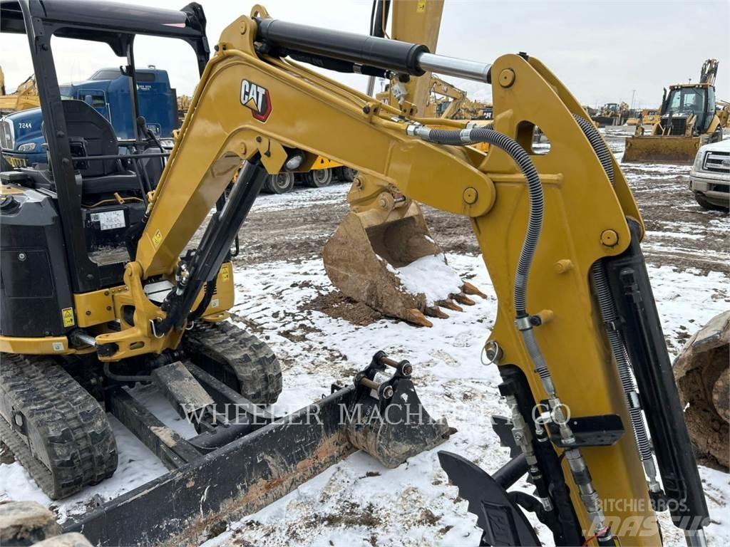 CAT 302.7 C1TH Pásové rýpadlá