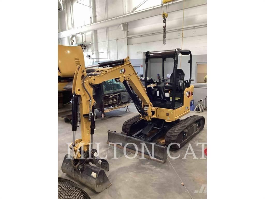 CAT 302.707CR Pásové rýpadlá