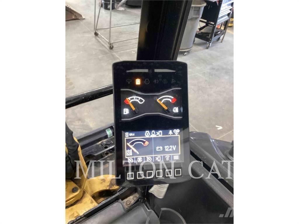 CAT 302.707CR Pásové rýpadlá