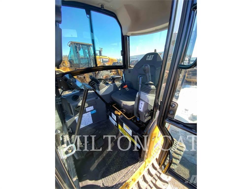 CAT 302.707CR Pásové rýpadlá