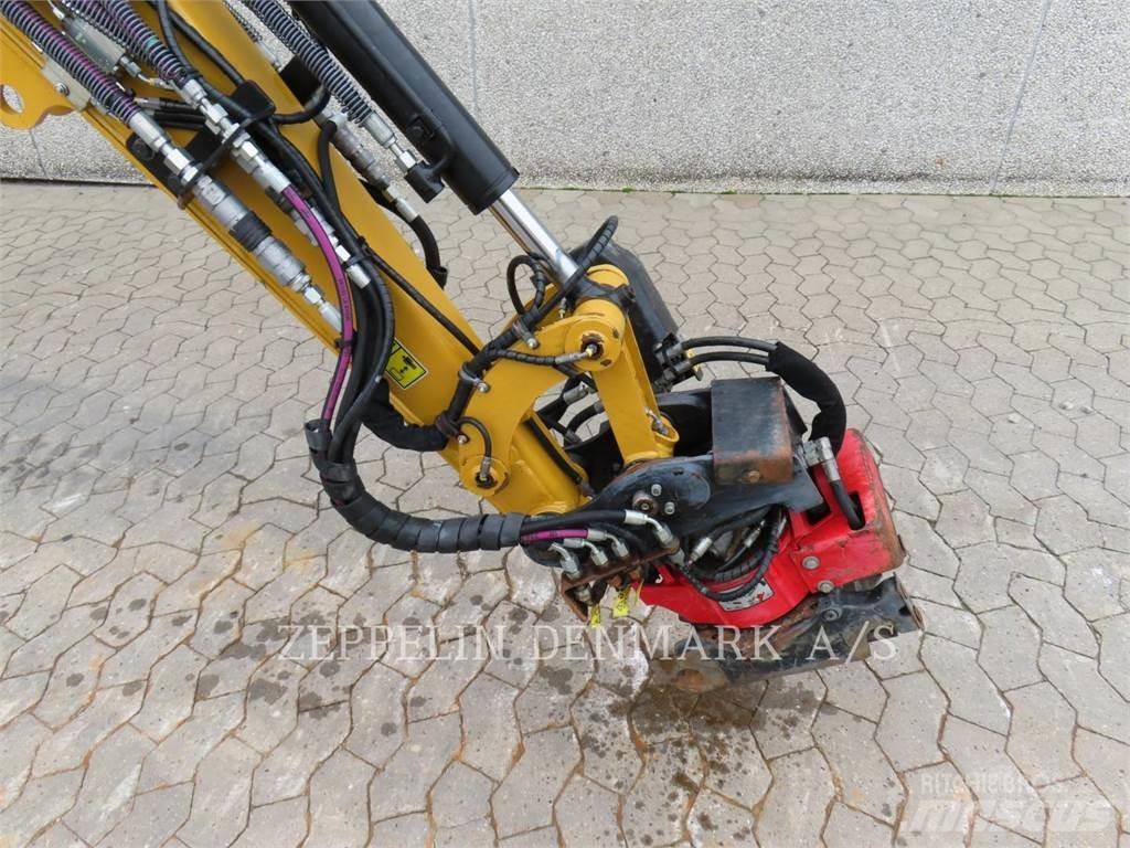CAT 302.707CR Pásové rýpadlá