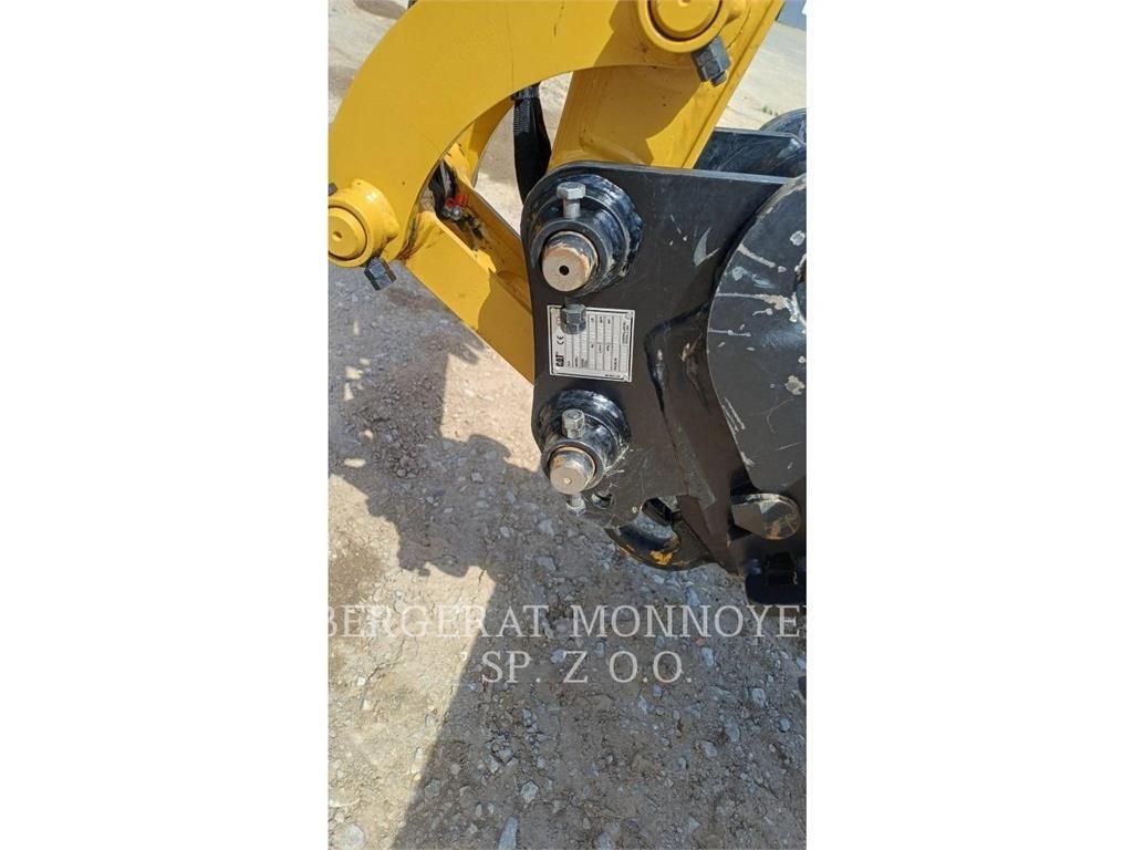 CAT 302.7CR Pásové rýpadlá