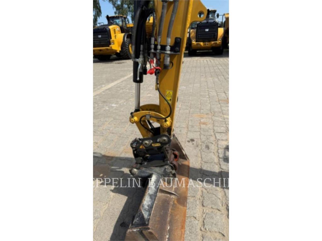 CAT 302.7CR-07 Pásové rýpadlá