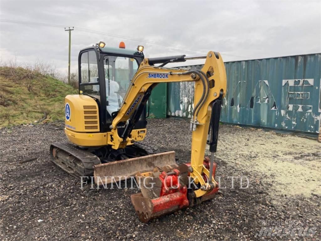 CAT 302.7D CAB Pásové rýpadlá