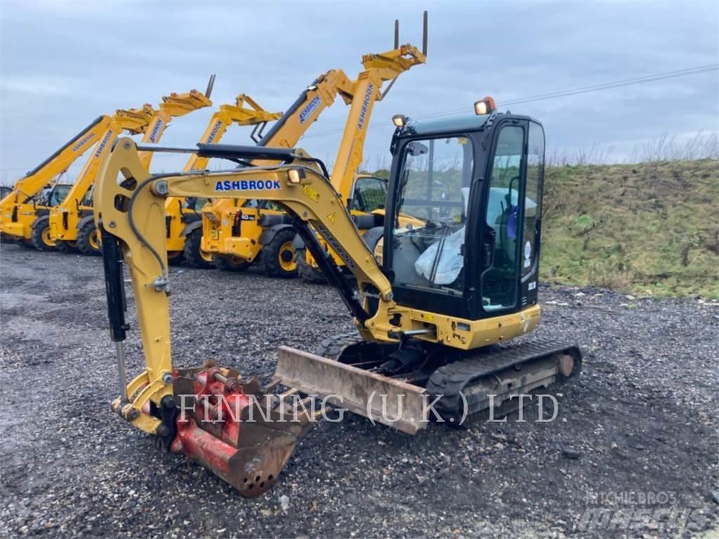 CAT 302.7D CAB Pásové rýpadlá
