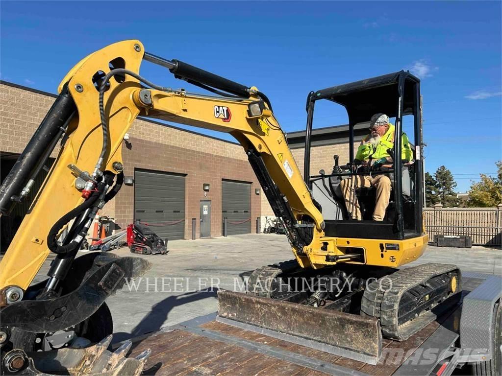 CAT 302.7DC1TH Pásové rýpadlá
