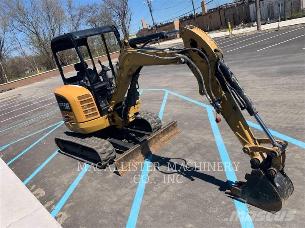 CAT 302.7DCR Pásové rýpadlá
