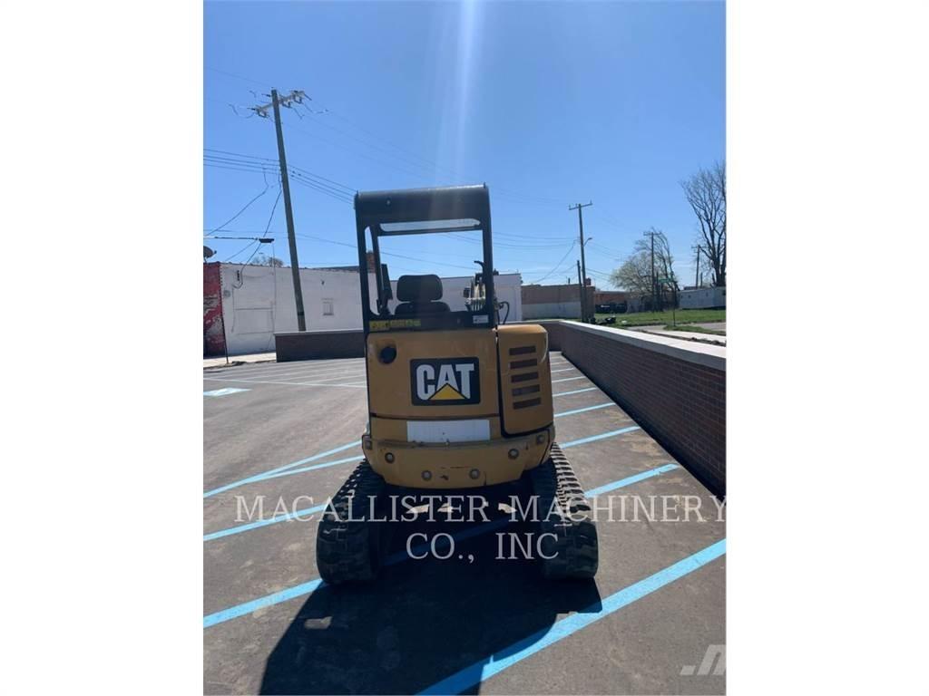 CAT 302.7DCR Pásové rýpadlá