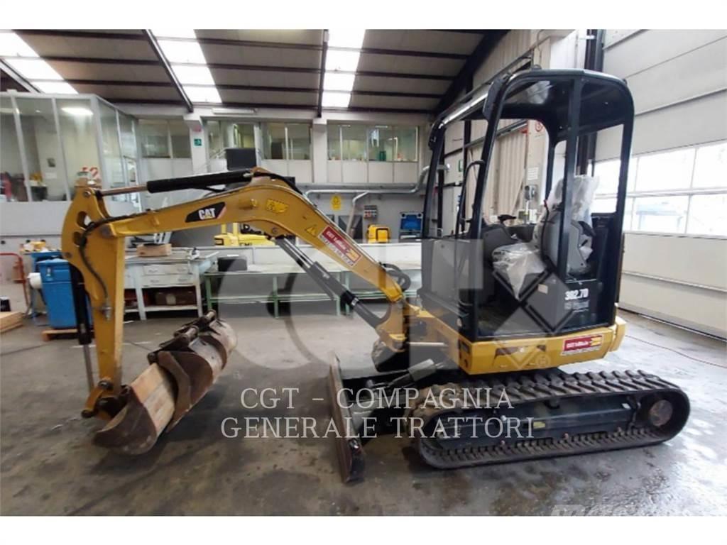 CAT 302.7DCR Pásové rýpadlá