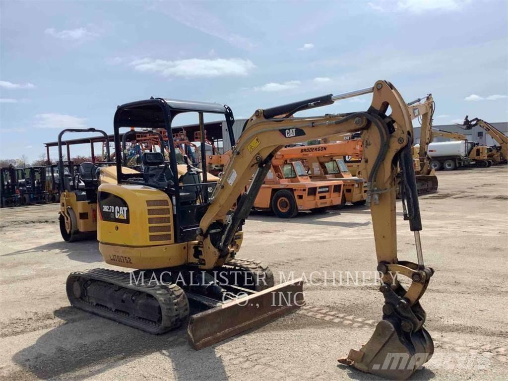 CAT 302.7DCR Pásové rýpadlá