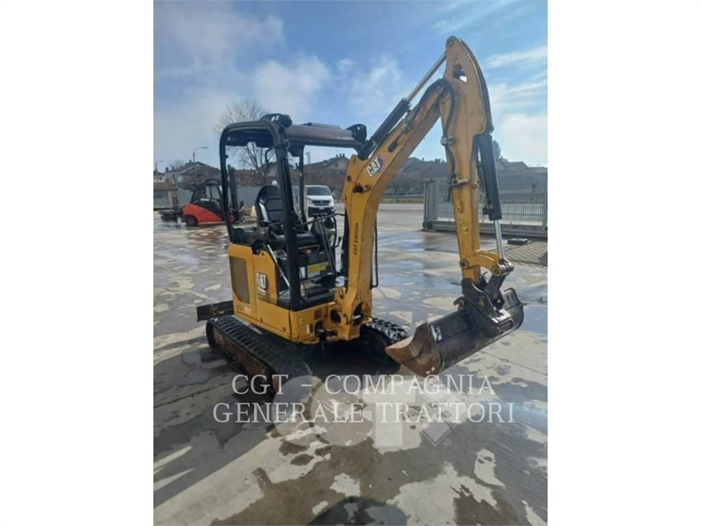 CAT 302 CR Pásové rýpadlá