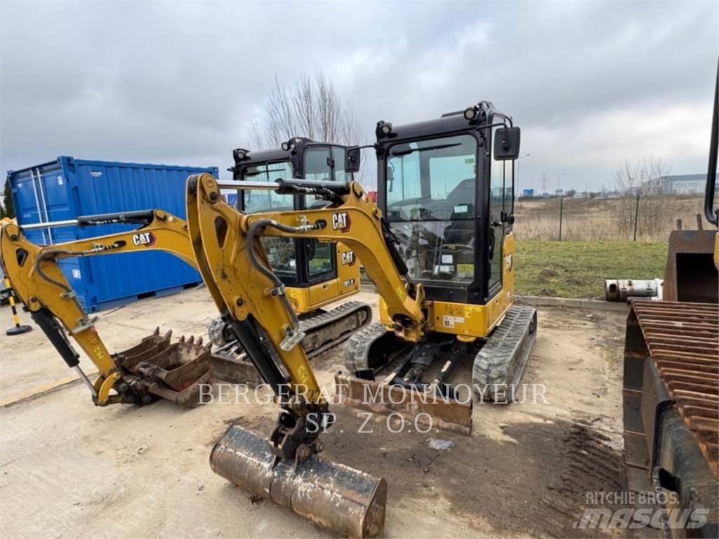CAT 302CR Pásové rýpadlá