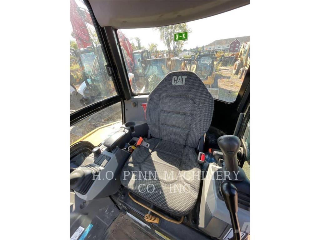 CAT 303-07CR Pásové rýpadlá