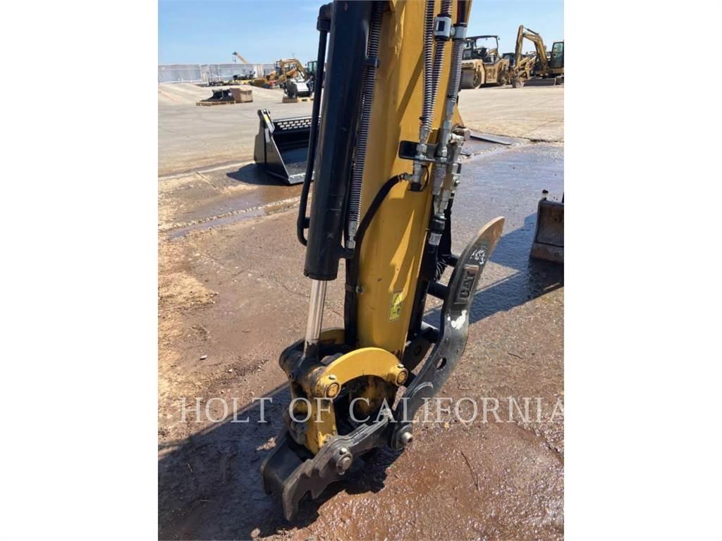CAT 303.5 Pásové rýpadlá