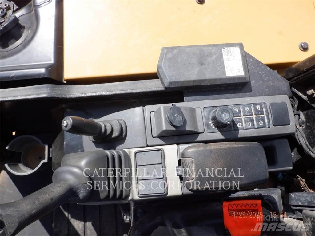 CAT 303.5-07CR Pásové rýpadlá
