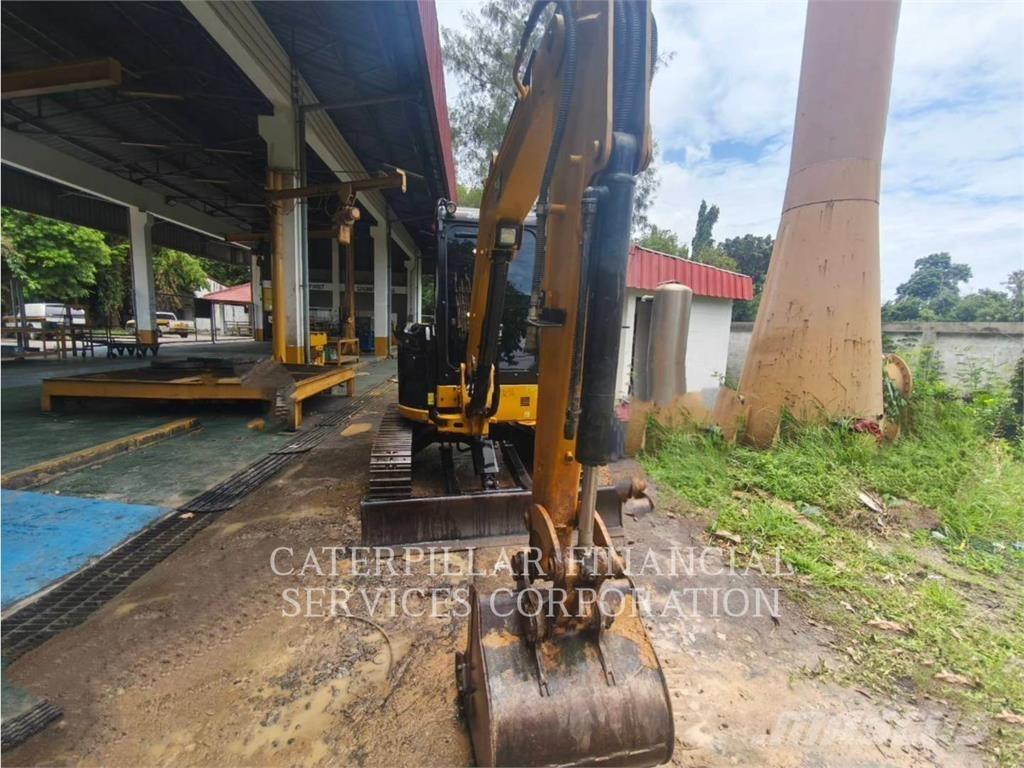CAT 303.5-07CR Pásové rýpadlá