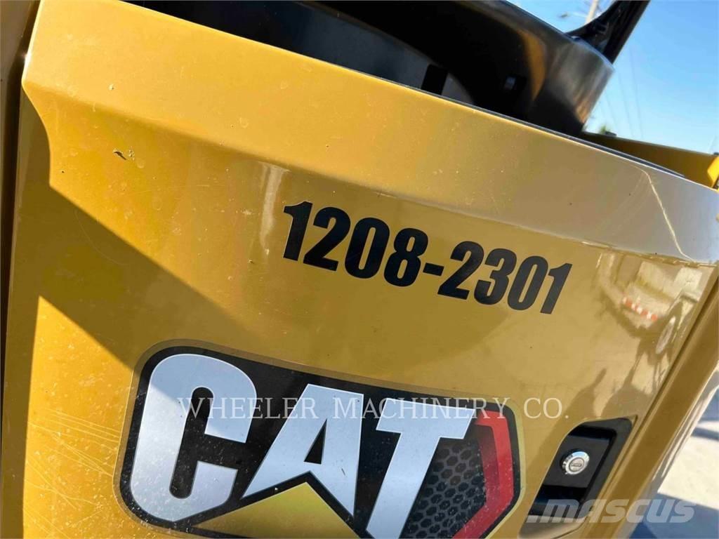 CAT 303.5 C1TH Pásové rýpadlá