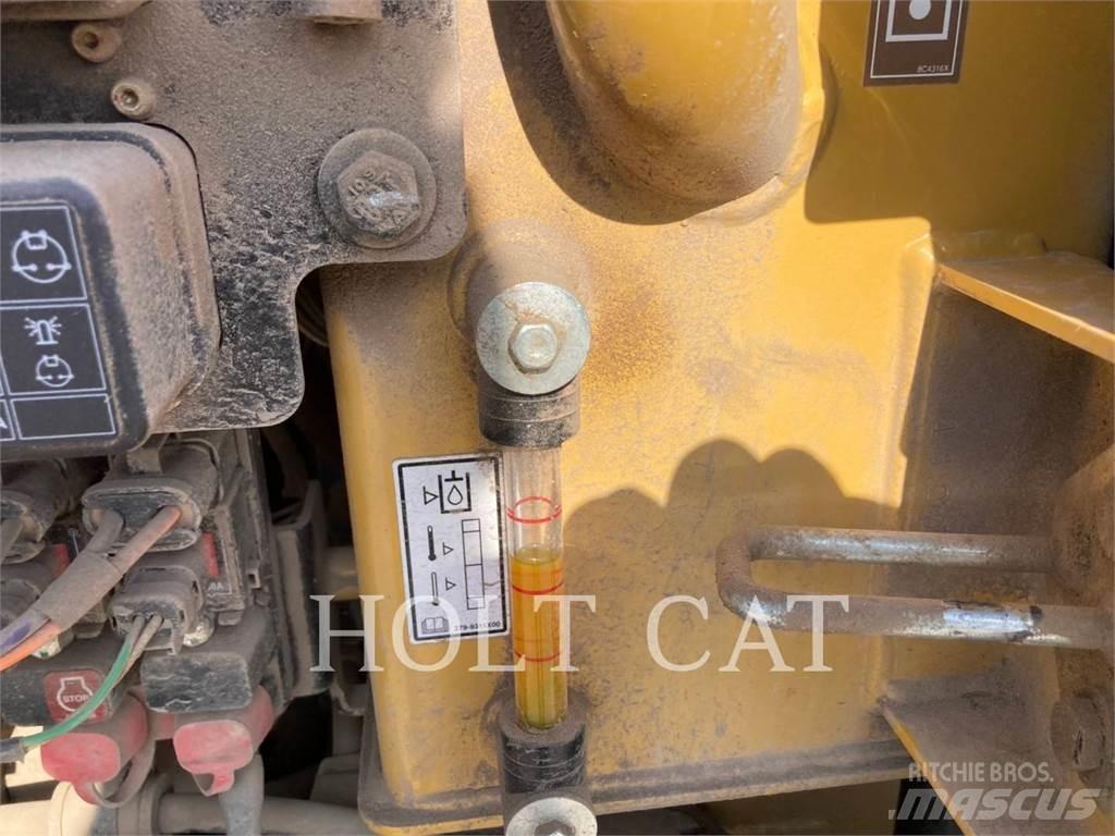 CAT 303.5 CR Pásové rýpadlá