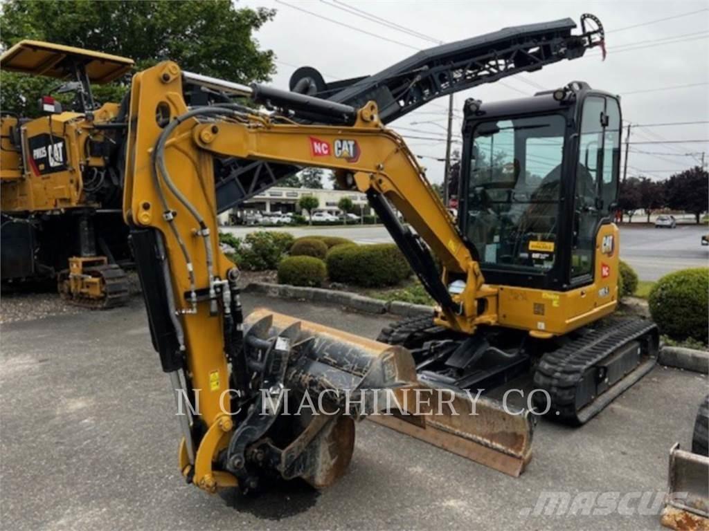 CAT 303.5 CRCB Pásové rýpadlá
