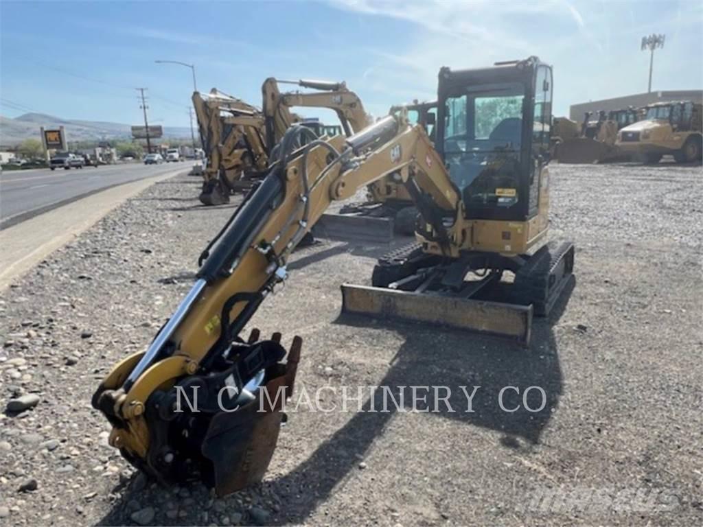 CAT 303.5 CRCB Pásové rýpadlá