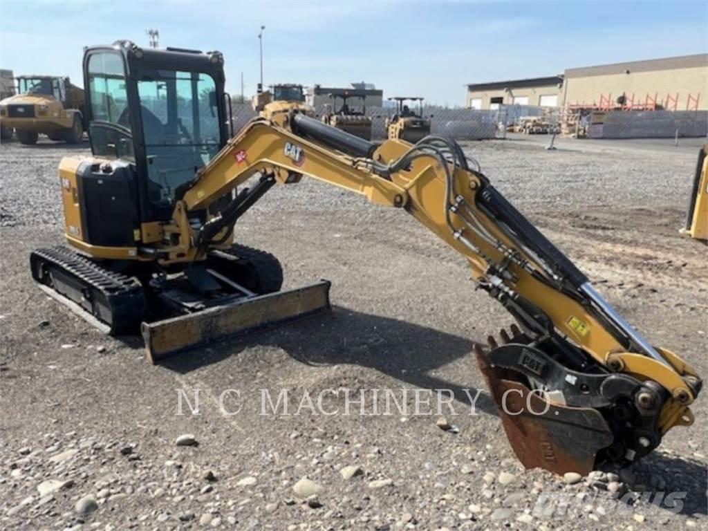 CAT 303.5 CRCB Pásové rýpadlá