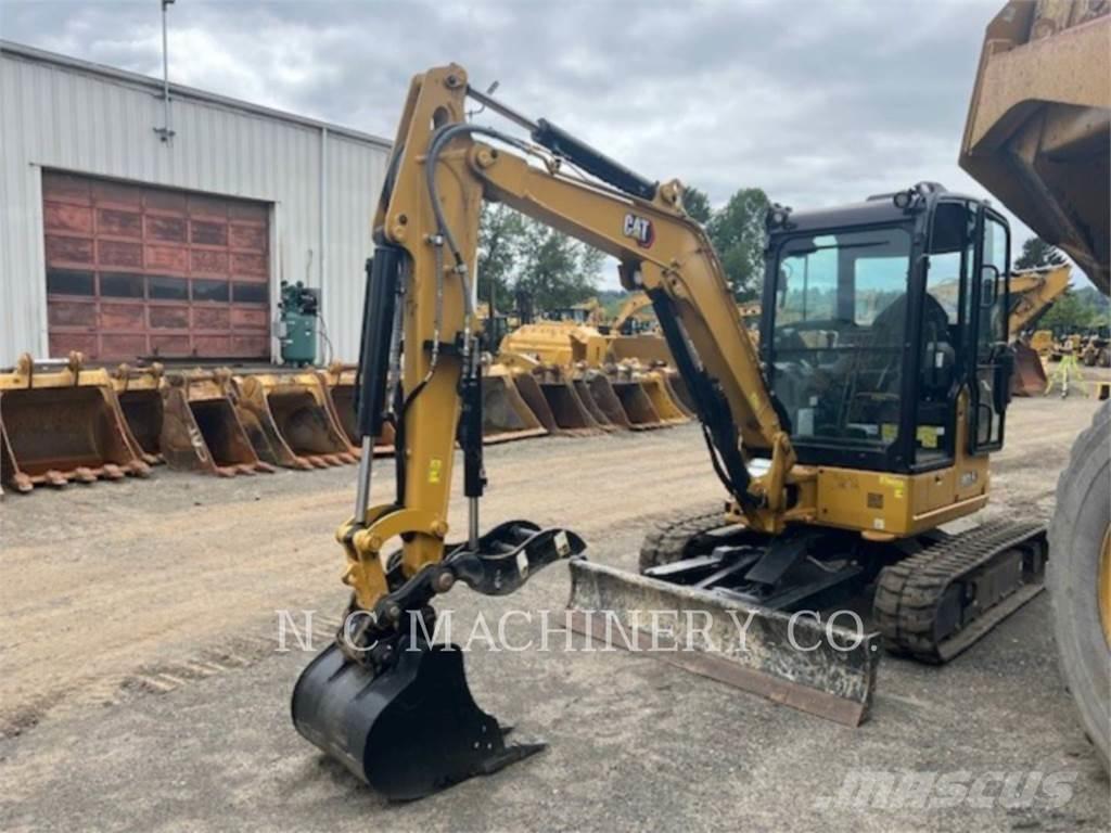 CAT 303.5 CRCB Pásové rýpadlá