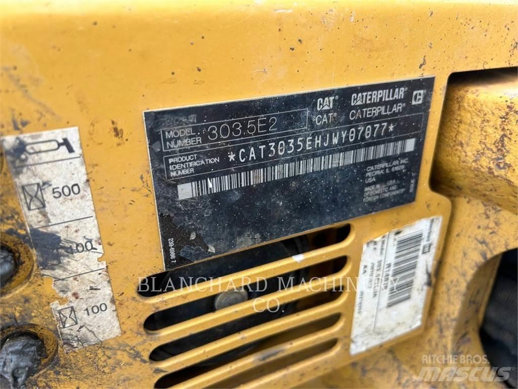 CAT 303.5 E Pásové rýpadlá