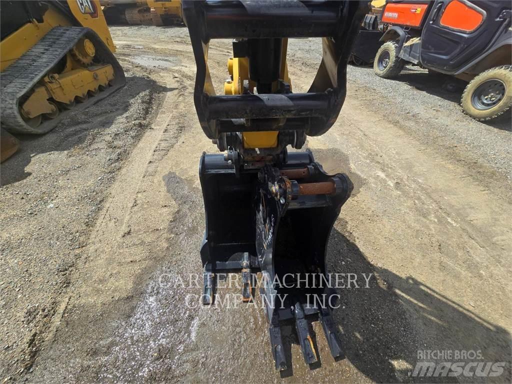 CAT 303.5CR Pásové rýpadlá
