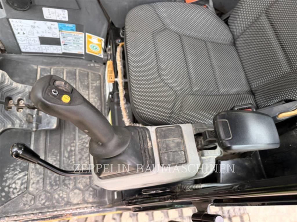 CAT 303.5CR-07 Pásové rýpadlá