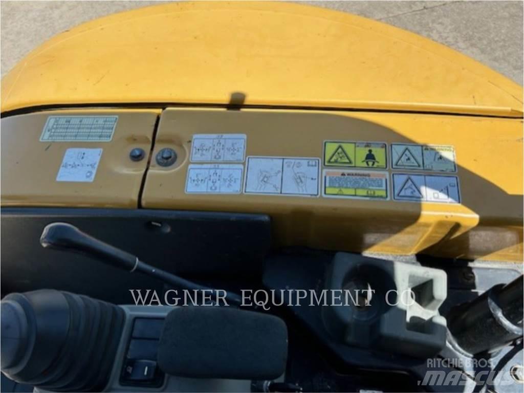 CAT 303.5E2 Pásové rýpadlá