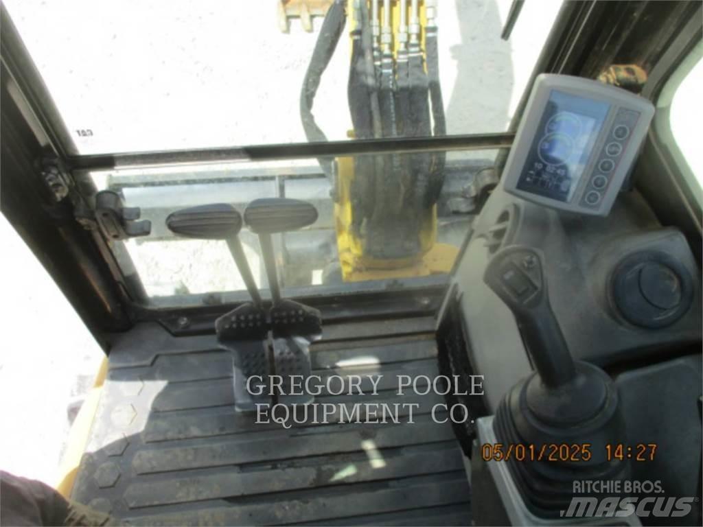 CAT 303.5E2CR Pásové rýpadlá