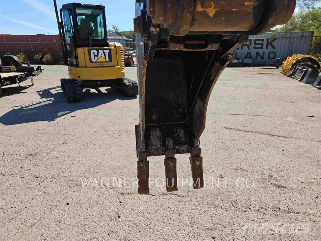 CAT 303.5E2CR Pásové rýpadlá