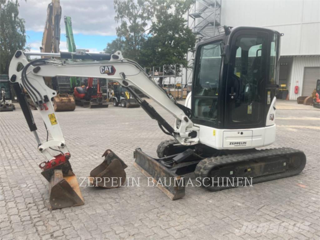 CAT 303.5ECR Pásové rýpadlá