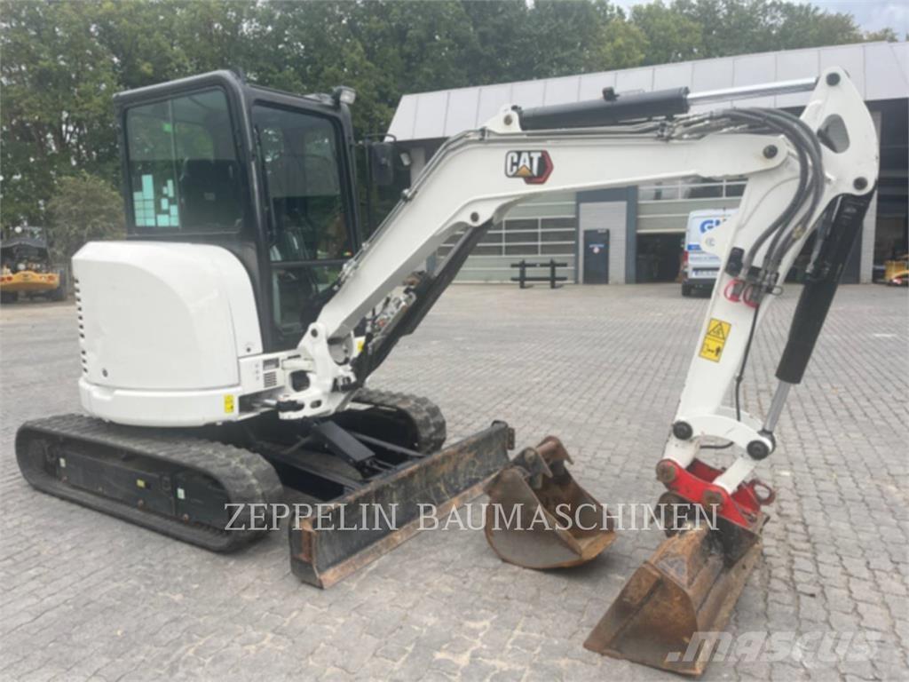CAT 303.5ECR Pásové rýpadlá