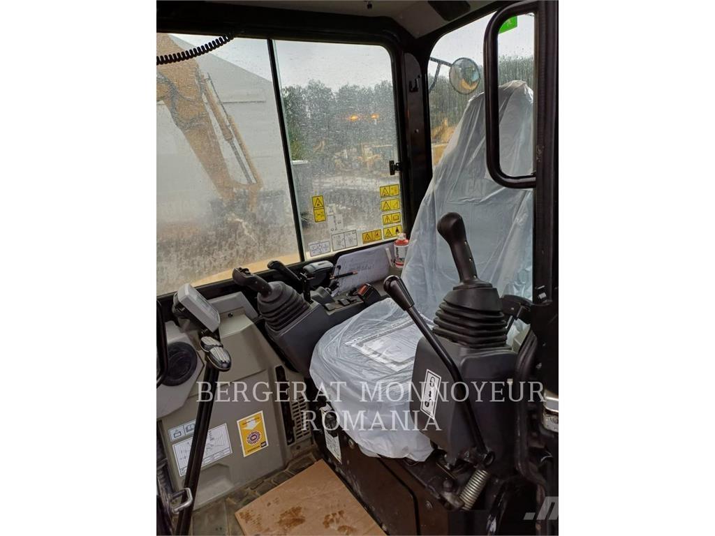 CAT 303.5ECR Pásové rýpadlá