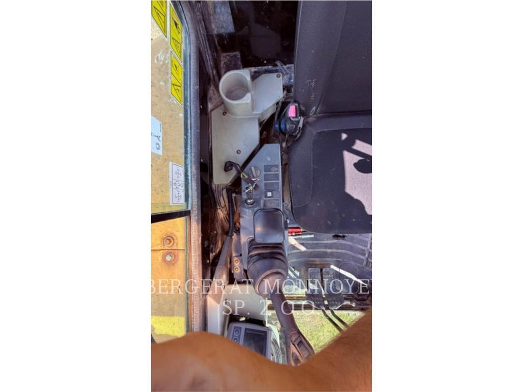 CAT 303.5ECR Pásové rýpadlá