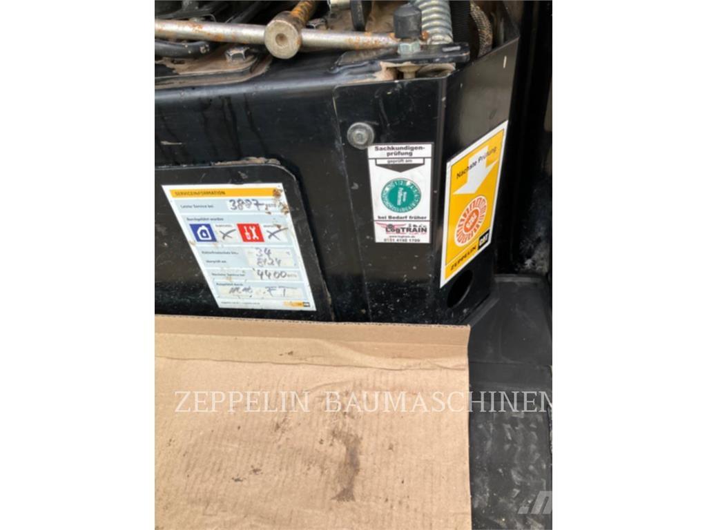 CAT 303.5ECR Pásové rýpadlá