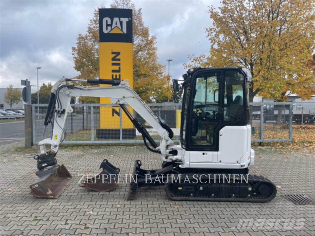 CAT 303CR-07A Pásové rýpadlá
