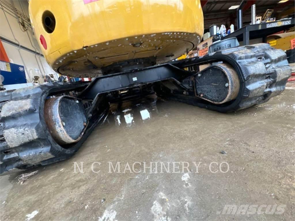 CAT 303E CRCN Pásové rýpadlá