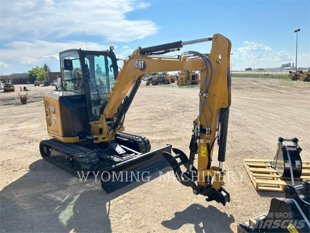 CAT 304 Pásové rýpadlá