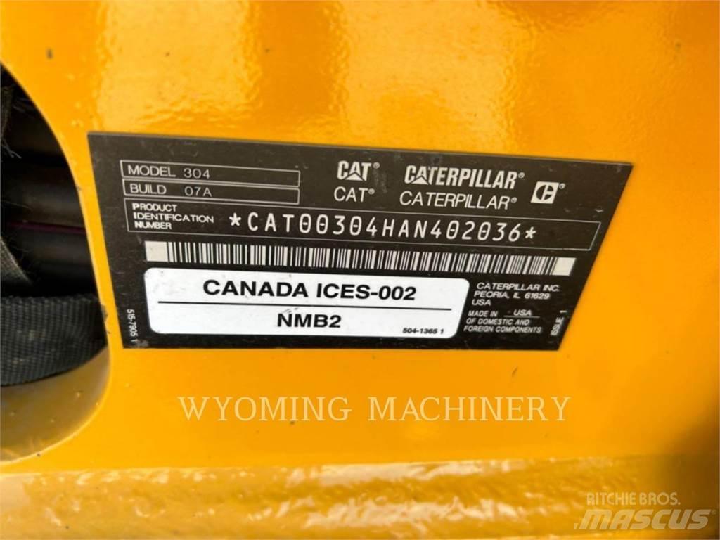 CAT 304 Pásové rýpadlá