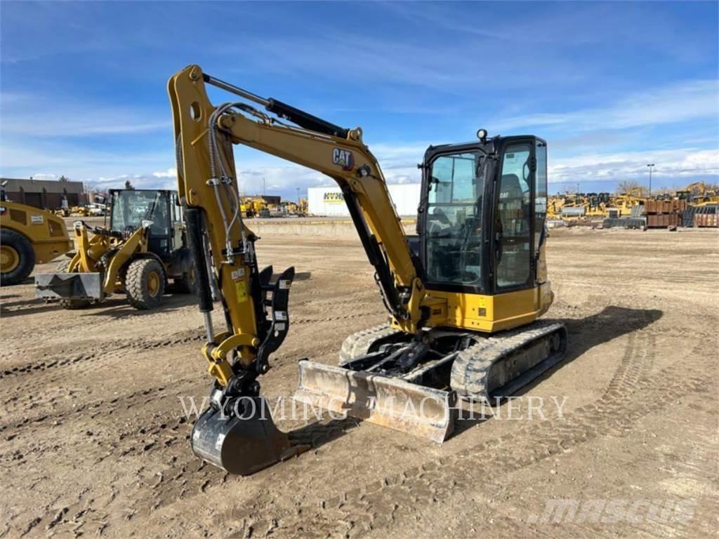 CAT 304 Pásové rýpadlá