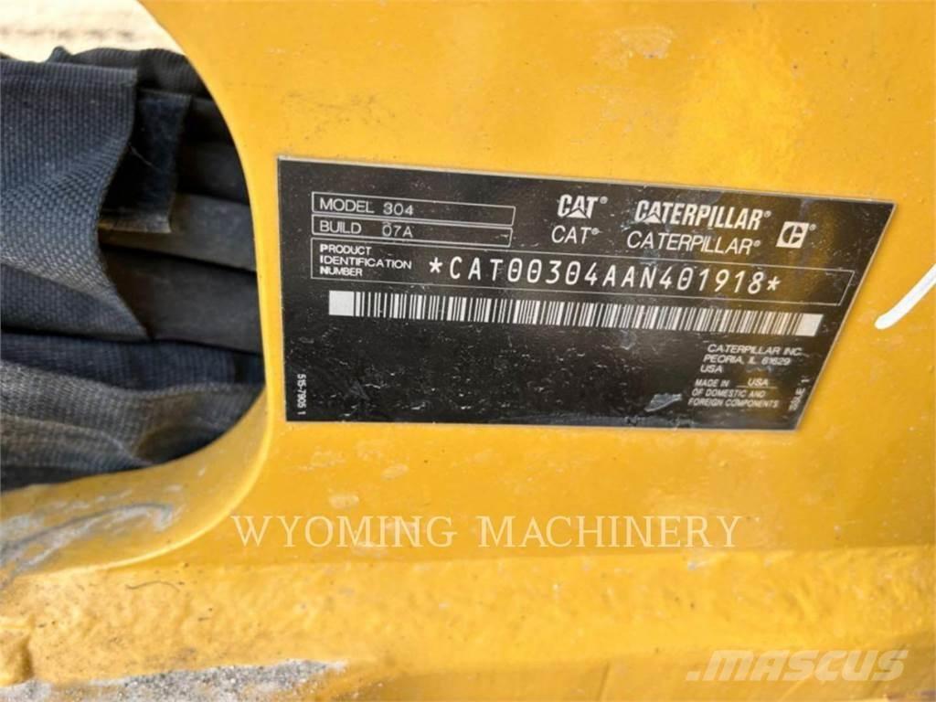 CAT 304 Pásové rýpadlá