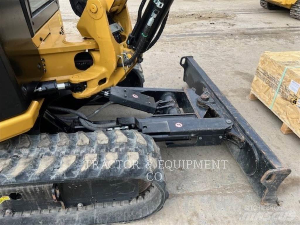 CAT 304 Pásové rýpadlá