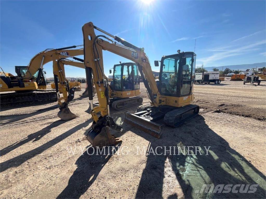 CAT 304 Pásové rýpadlá